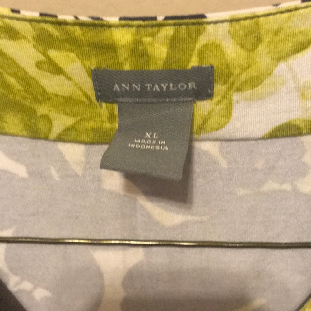 Ann Taylor Top - Picture 2 of 2